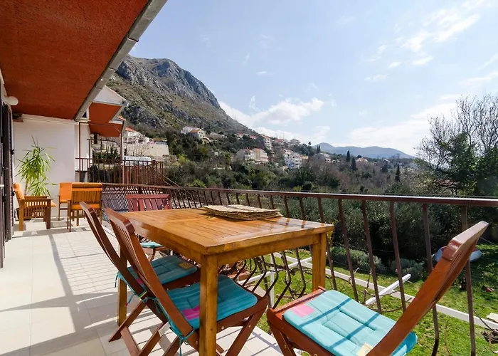 With A Parking Space Mlini, Dubrovnik - 8542 米利尼